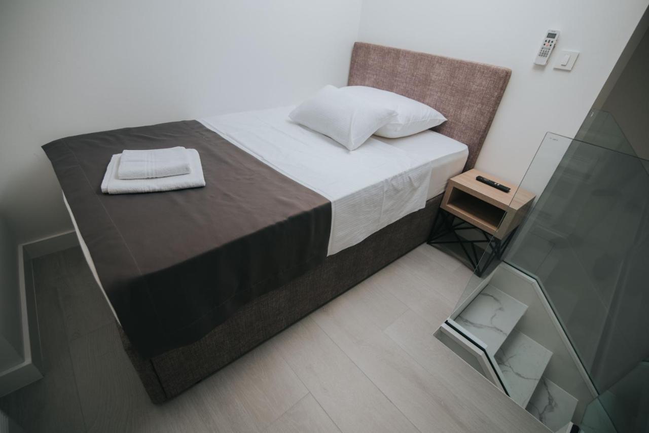Malo More Resort Arbanija Eksteriør billede